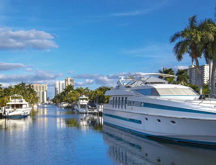 Yachting in Florida